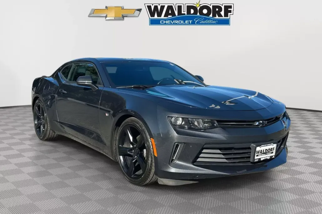 2018 Chevrolet Camaro 1LT photo 1