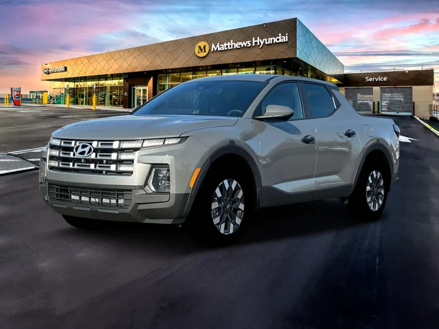 2025 Hyundai Santa Cruz SE photo 1