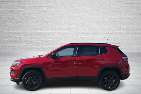 2025 Jeep Compass Latitude photo 2
