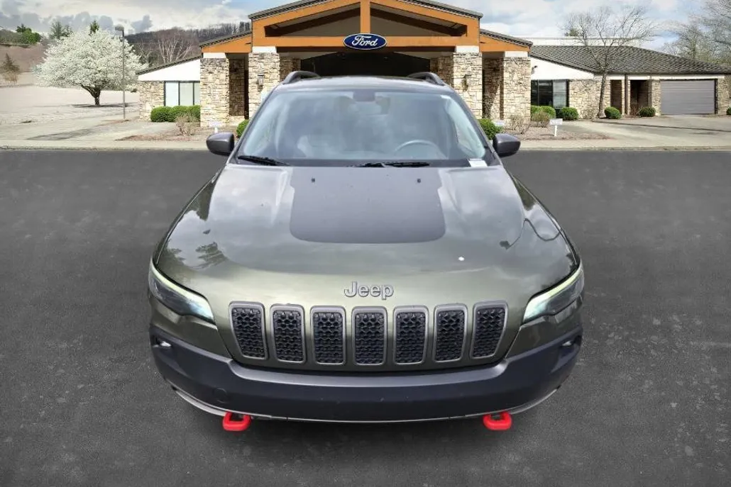 2019 Jeep Cherokee Trailhawk photo 1