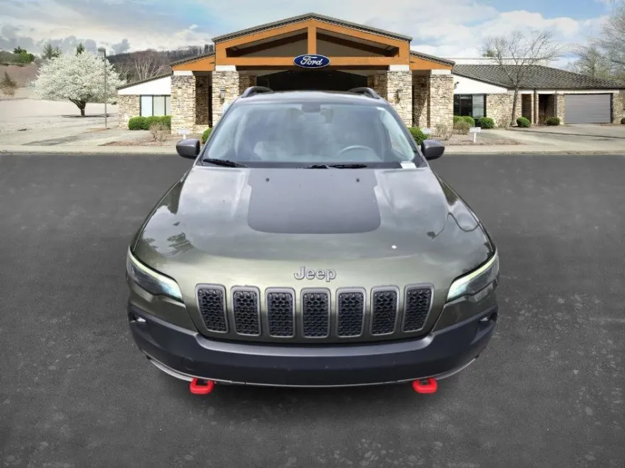 2019 Jeep Cherokee Trailhawk photo 1