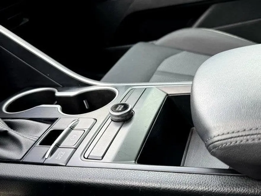 2023 Kia K5 LXS photo 1