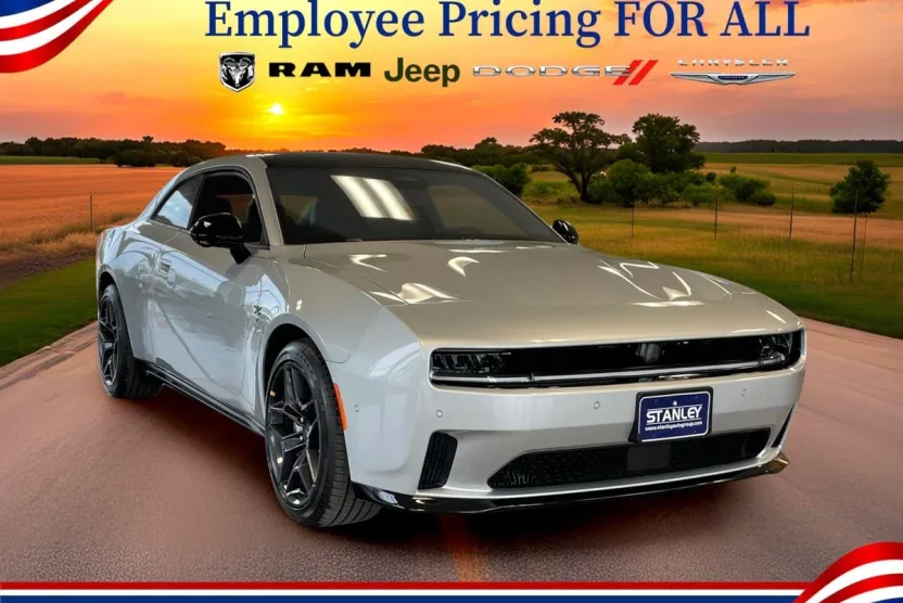 2024 Dodge Charger Daytona R/T AWD photo 1