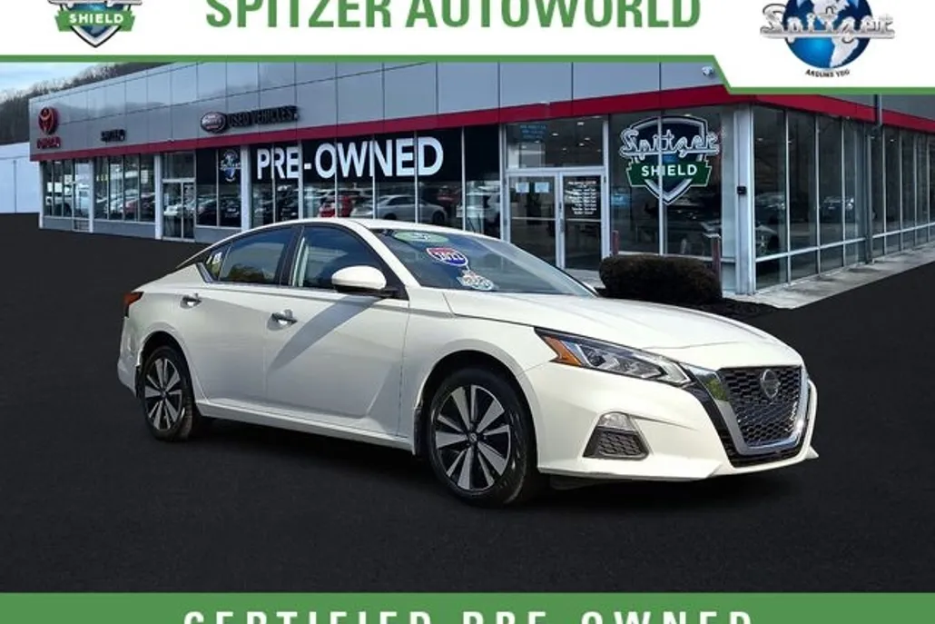 2022 Nissan Altima 2.5 SV photo 1