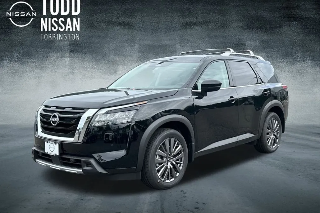 2025 Nissan Pathfinder SL photo 1