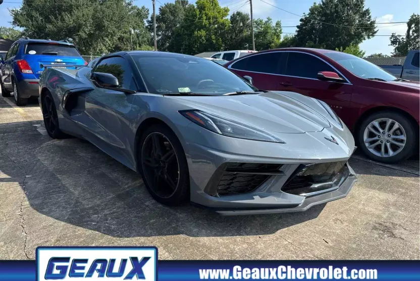 2025 Chevrolet Corvette Stingray 2LT photo 1