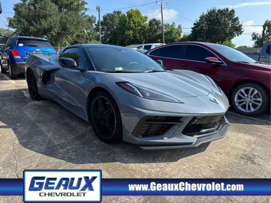 2025 Chevrolet Corvette Stingray 2LT photo 1