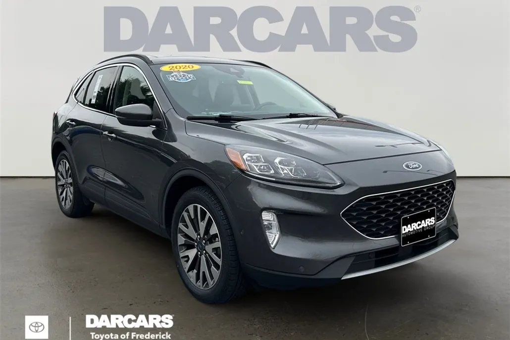 2020 Ford Escape Titanium photo 1