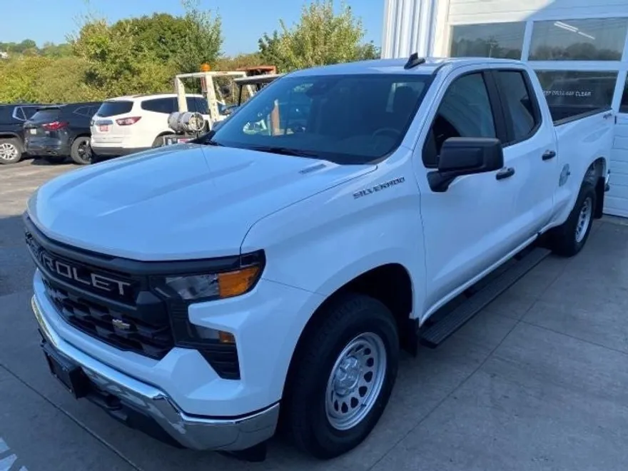 2025 Chevrolet Silverado 1500 Work Truck photo 1