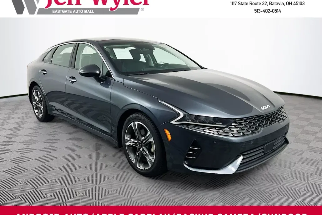 2023 Kia K5 EX photo 1