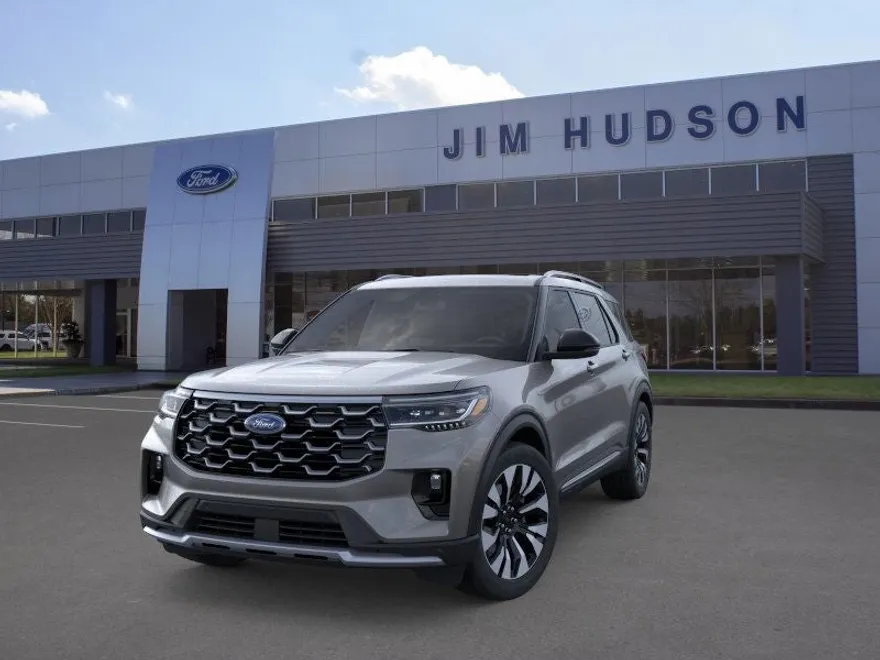 2025 Ford Explorer Platinum photo 1