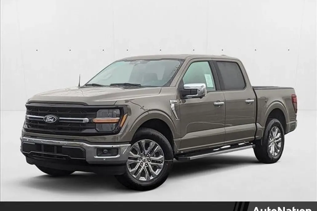 2025 Ford F-150 XLT photo 1