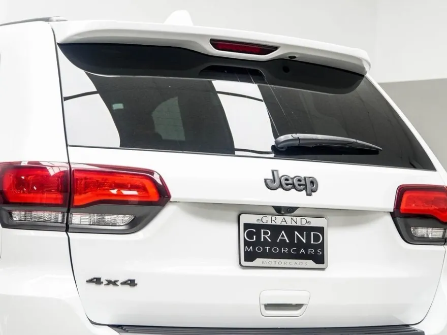 2018 Jeep Grand Cherokee High Altitude photo 13