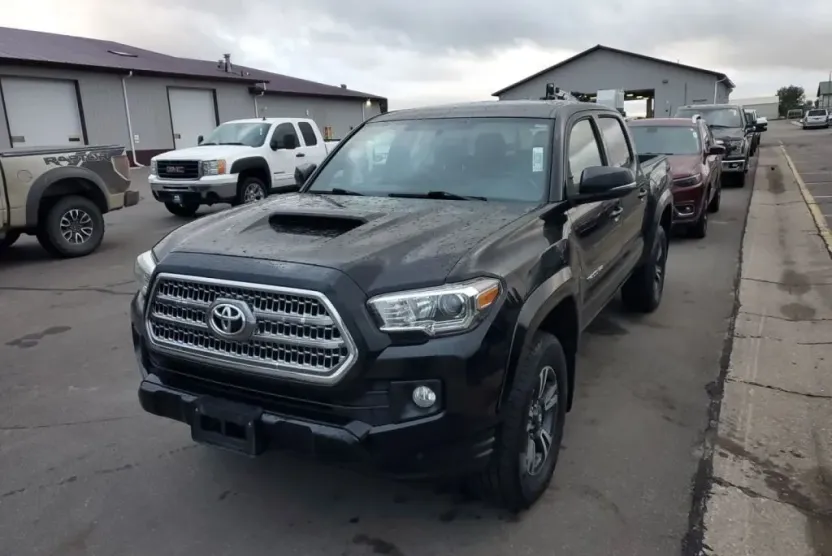 2016 Toyota Tacoma SR5 Sport TRD Pro photo 1