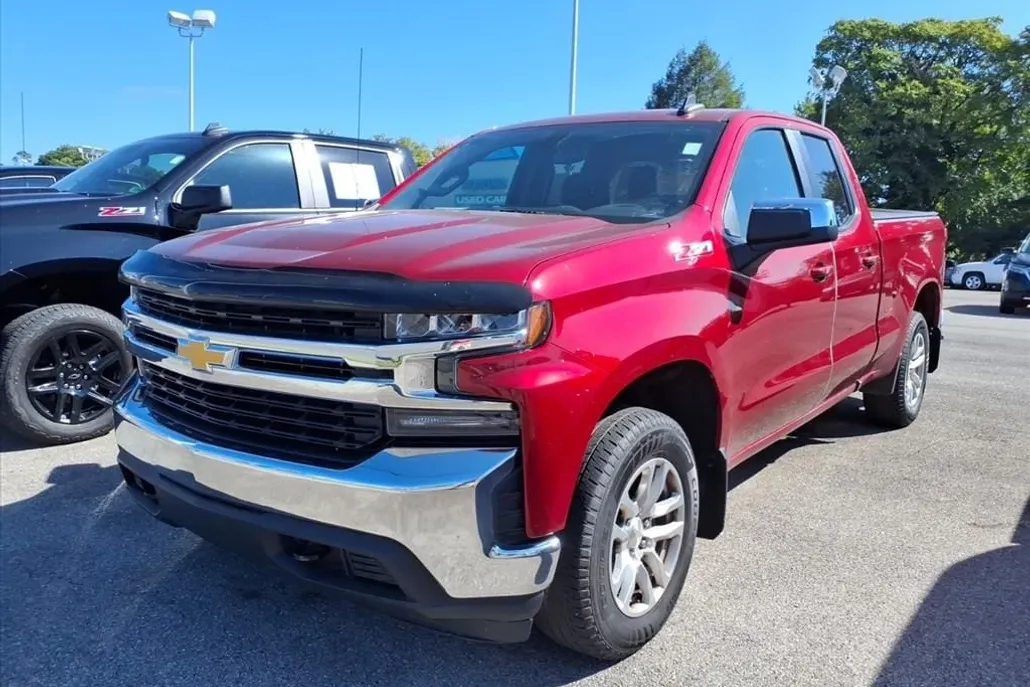 2019 Chevrolet Silverado 1500 LT photo 1