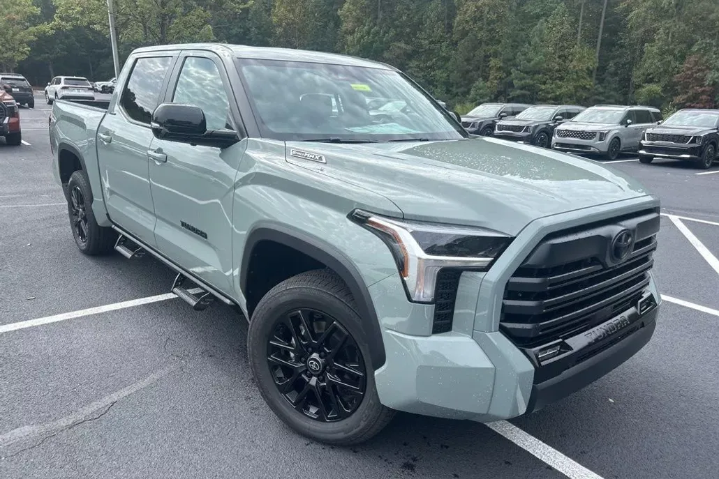 2026 Toyota Tundra Limited photo 1