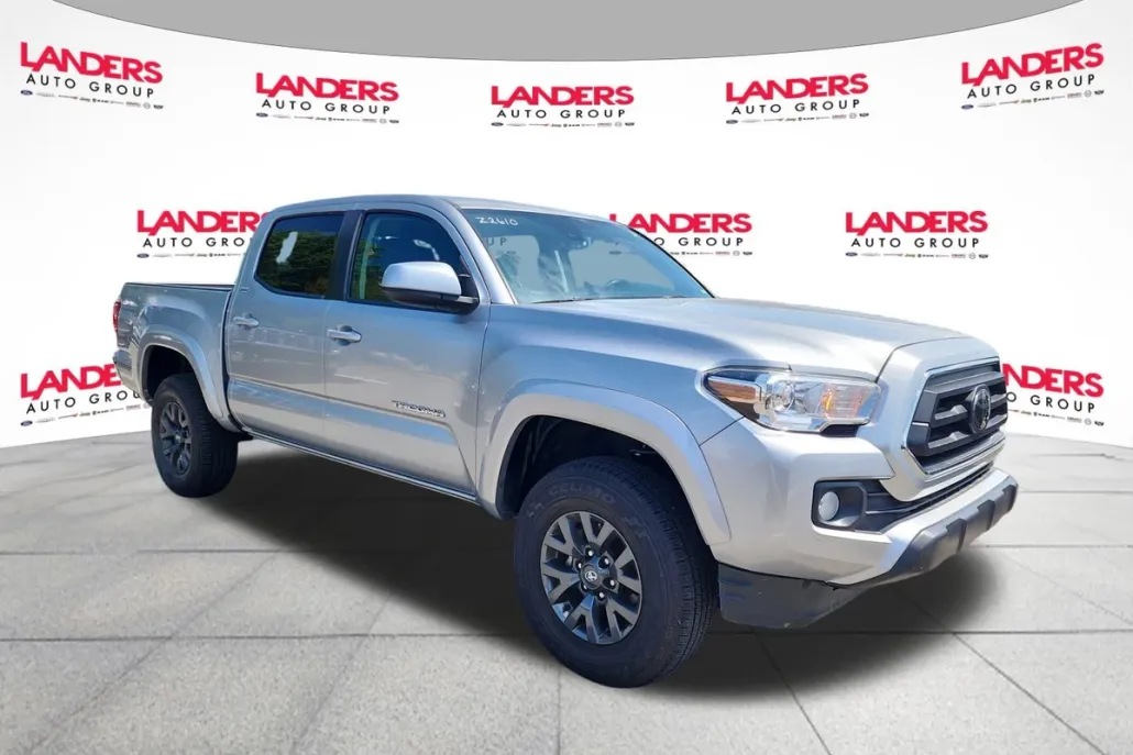 2023 Toyota Tacoma 4x4 photo 1