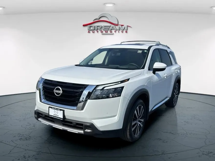 2025 Nissan Pathfinder Platinum photo 1