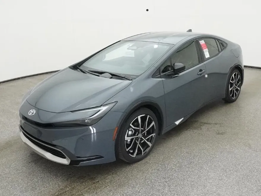 2025 Toyota Prius Plug-in Hybrid XSE photo 1