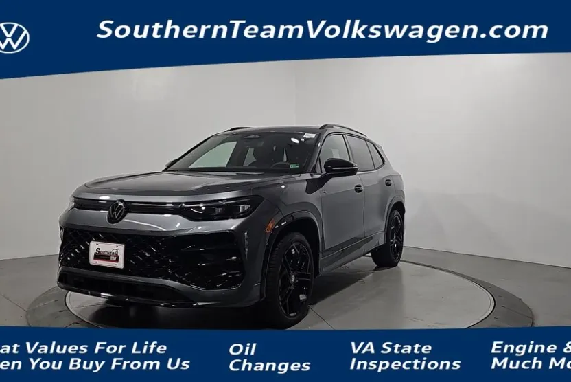 2025 Volkswagen Tiguan SE R-Line Black photo 1