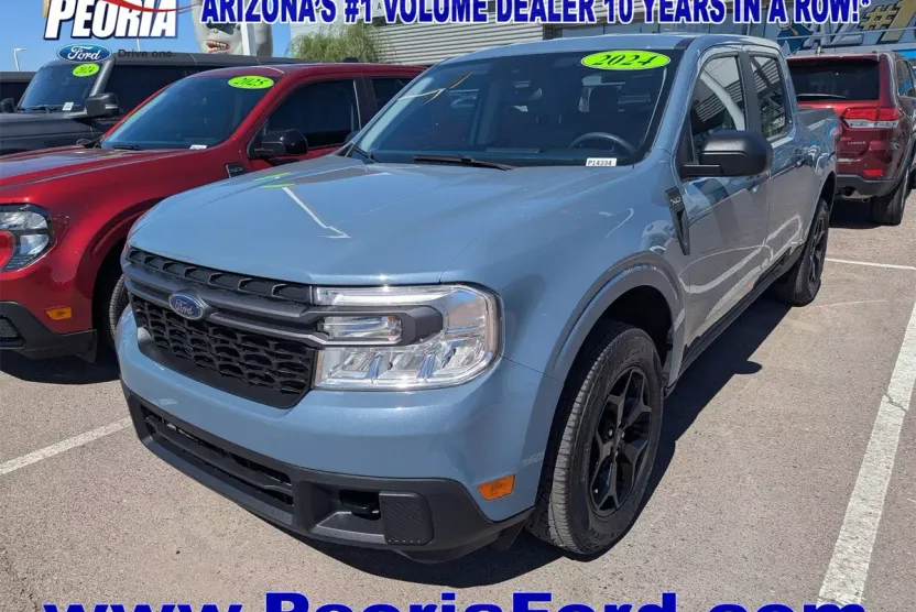 2024 Ford Maverick XLT photo 1