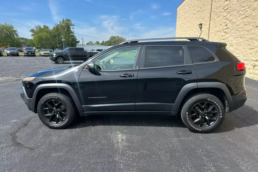 2018 Jeep Cherokee Trailhawk photo 1
