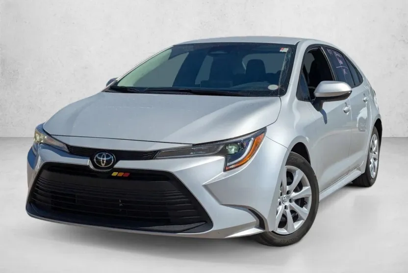 2024 Toyota Corolla LE photo 1