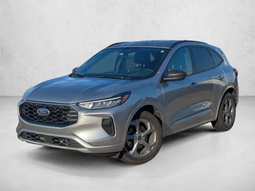 2023 Ford Escape ST-Line photo 1
