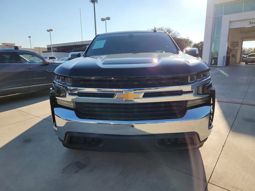 2020 Chevrolet Silverado 1500 LT photo 1