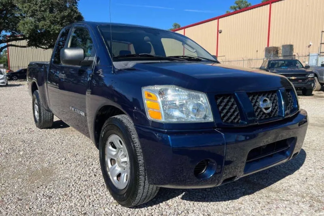 2006 Nissan Titan XE photo 1