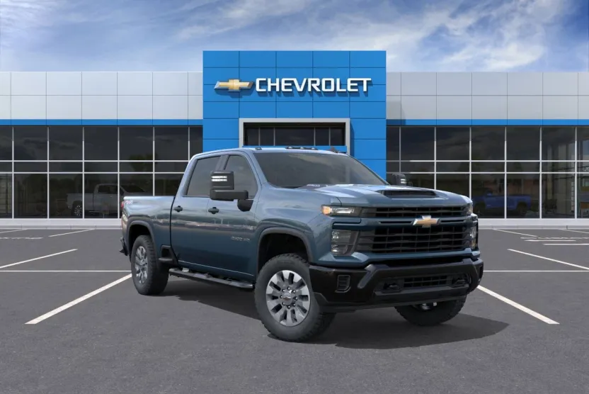 2026 Chevrolet Silverado 2500HD Custom photo 1
