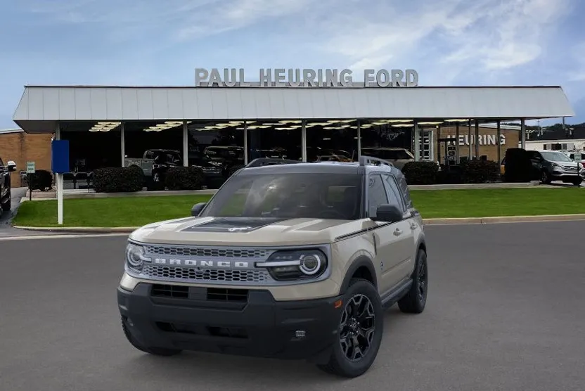 2025 Ford Bronco Sport Outer Banks photo 1