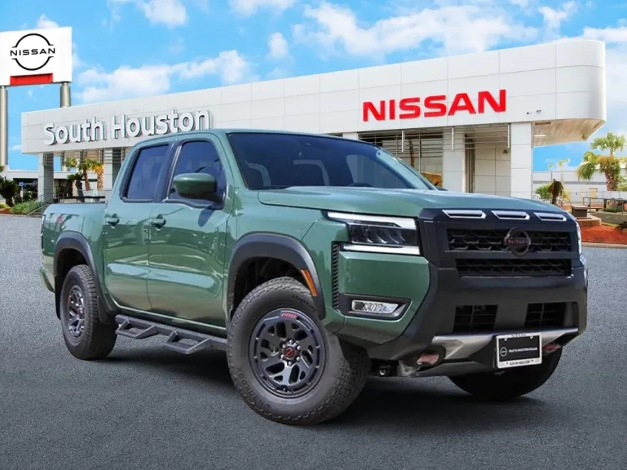 2025 Nissan Frontier PRO-4X photo 1