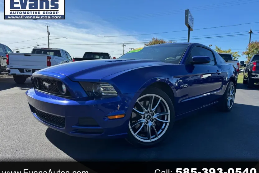 2013 Ford Mustang GT photo 1