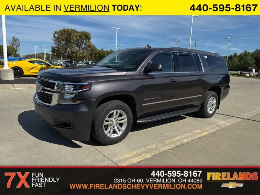 2017 Chevrolet Suburban LS photo 1