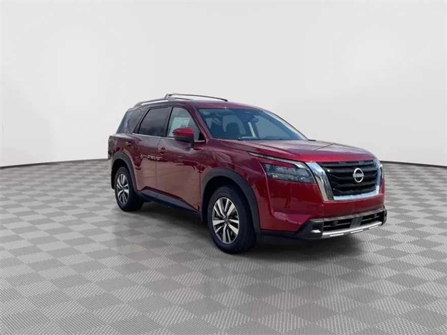 2025 Nissan Pathfinder SL photo 1