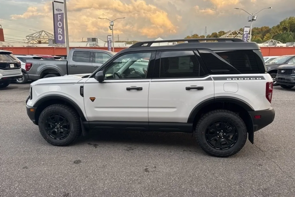 2025 Ford Bronco Sport Badlands photo 1