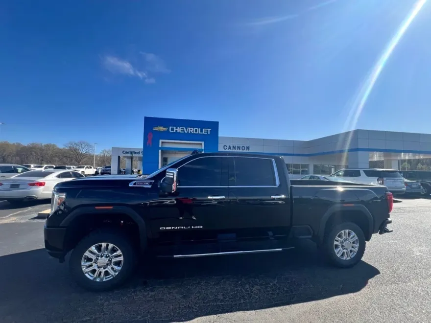 2022 Gmc Sierra 2500 HD Denali photo 1