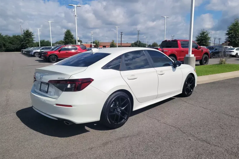 2025 Honda Civic Sport photo 1
