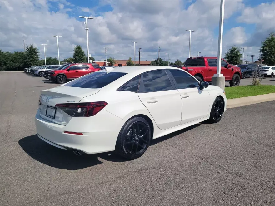2025 Honda Civic Sport photo 1