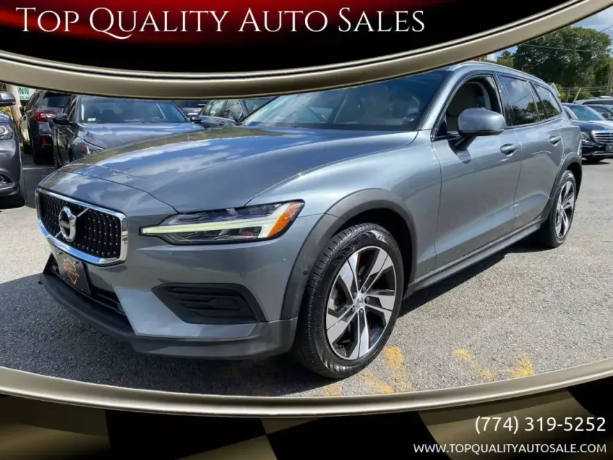 2020 Volvo V60 T5 Cross Country photo 1