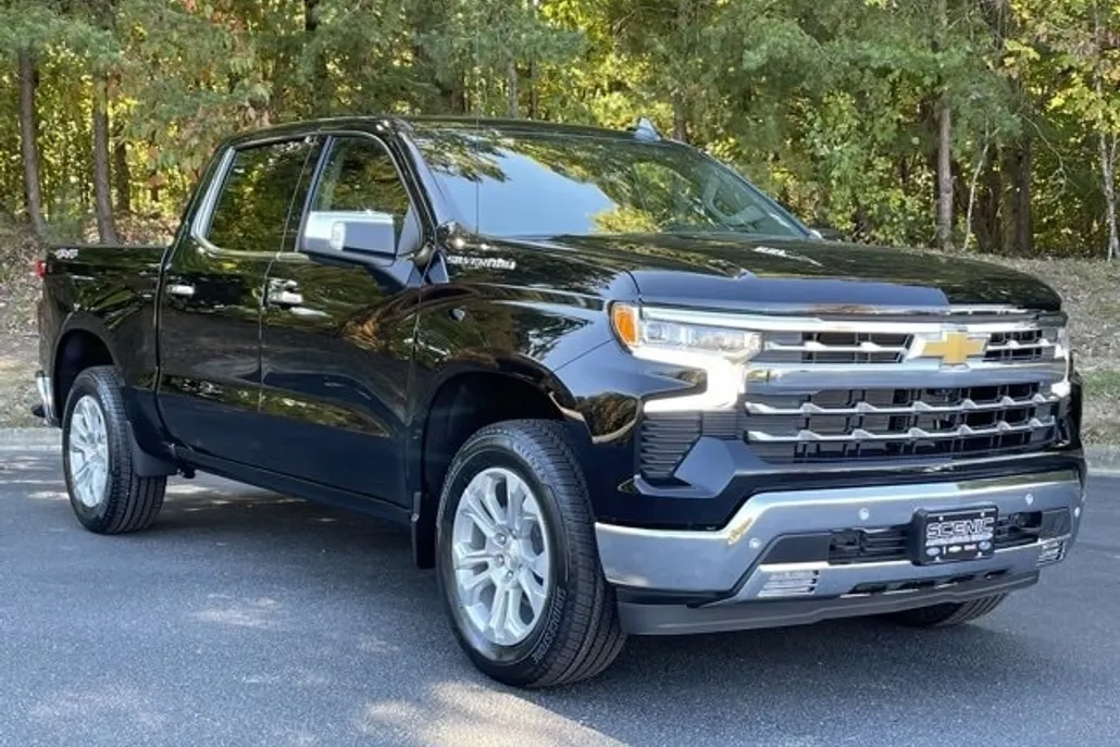 2025 Chevrolet Silverado 1500 LTZ photo 1