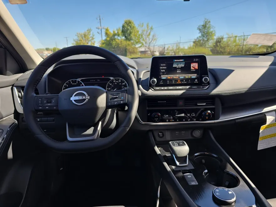 2026 Nissan Rogue SV photo 1