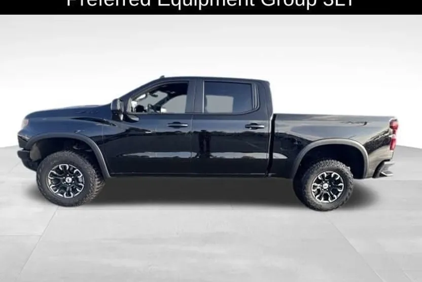 2025 Chevrolet Silverado 1500 ZR2 photo 1