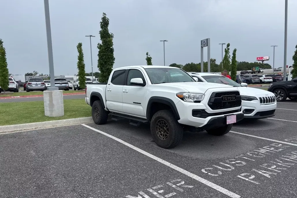 2023 Toyota Tacoma Trail Edition photo 1