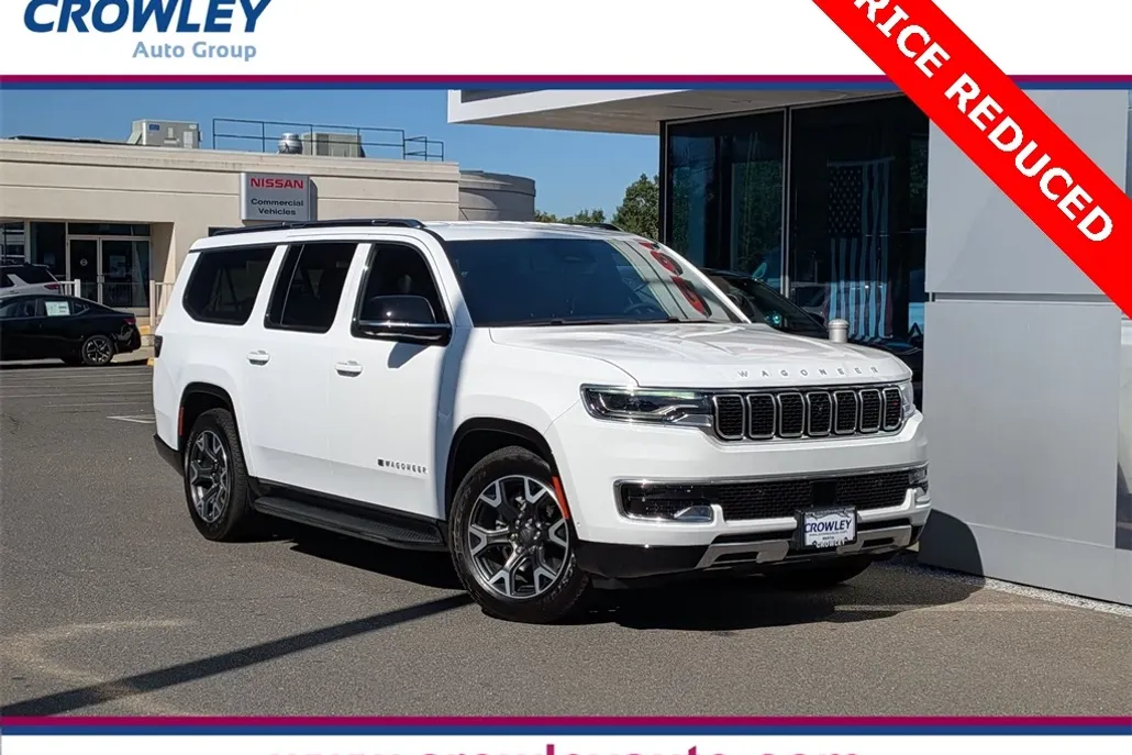 2024 Jeep Wagoneer L Series III photo 1