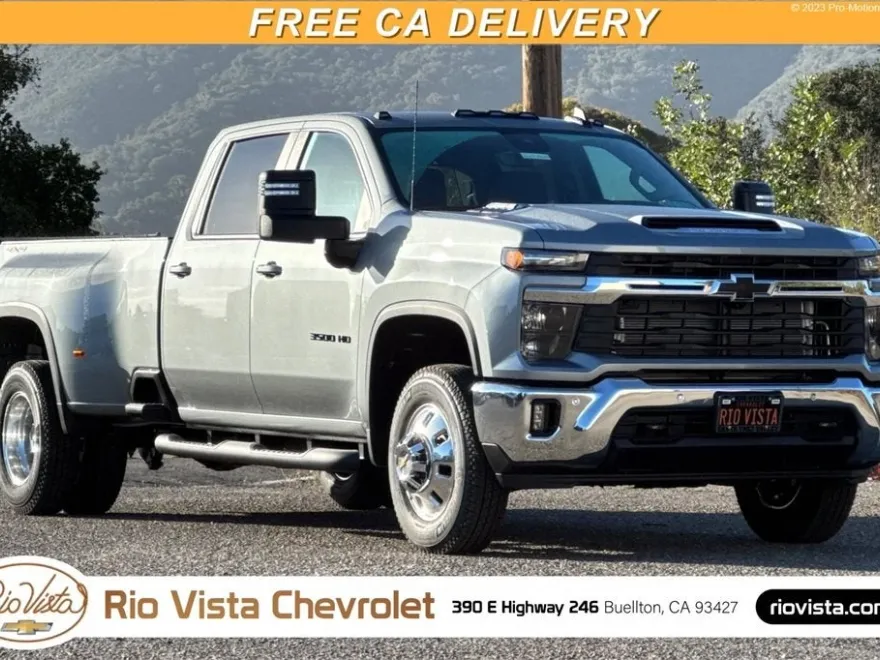 2026 Chevrolet Silverado 3500HD LT photo 1