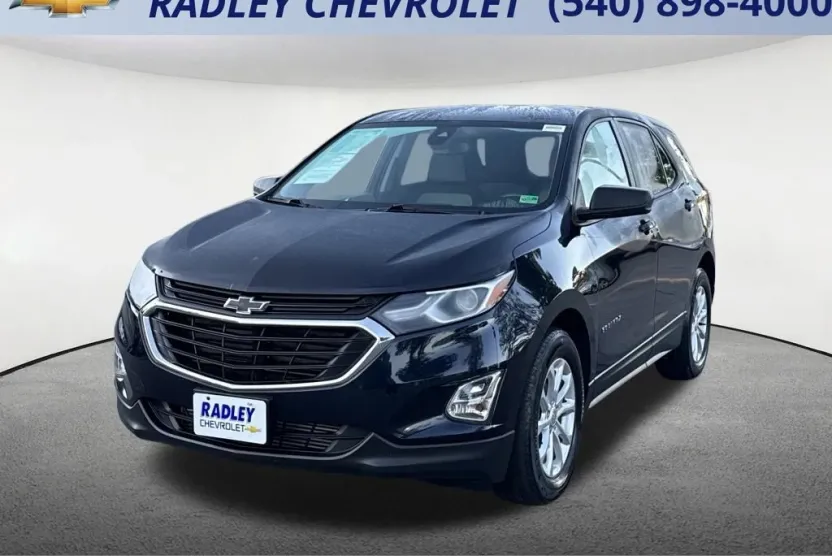 2021 Chevrolet Equinox LS photo 1