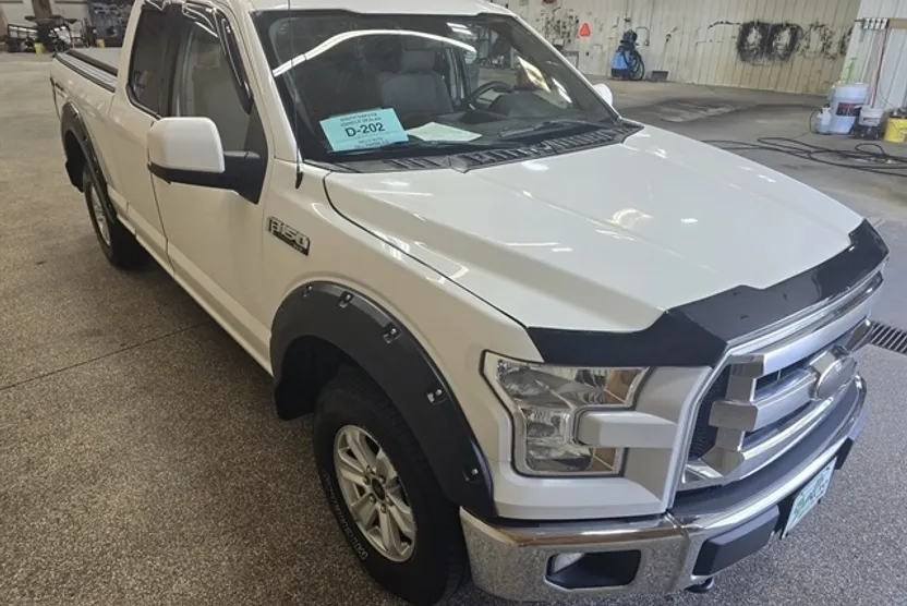 2015 Ford F-150 XLT photo 1