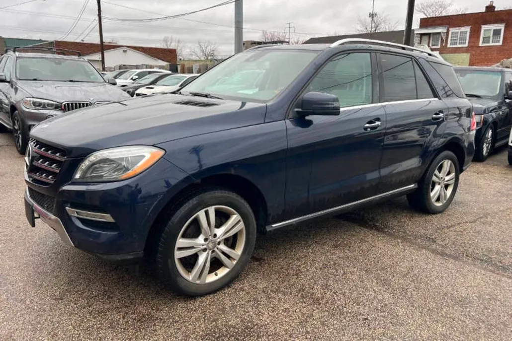 2013 Mercedes Benz ML 350 4MATIC photo 1